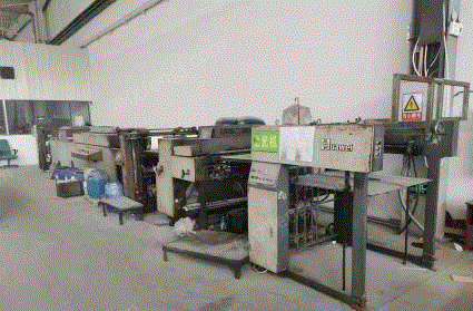 湖北武汉现有一批覆膜机平切机切本机切纸机上光机低价出售,设备皆可使用