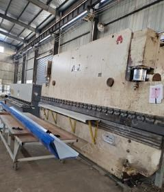 安徽亳州低价出售6*6米剪板机，200吨6米折弯机，25吨6.5米拉弯机