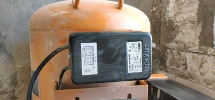 山西晋中佳捷仕7.5千瓦国标三相电气泵一立方储气罐10p冷冻式干燥机出售