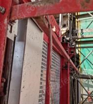 内蒙古呼和浩特低价出售施工电梯2台20年，1台13年