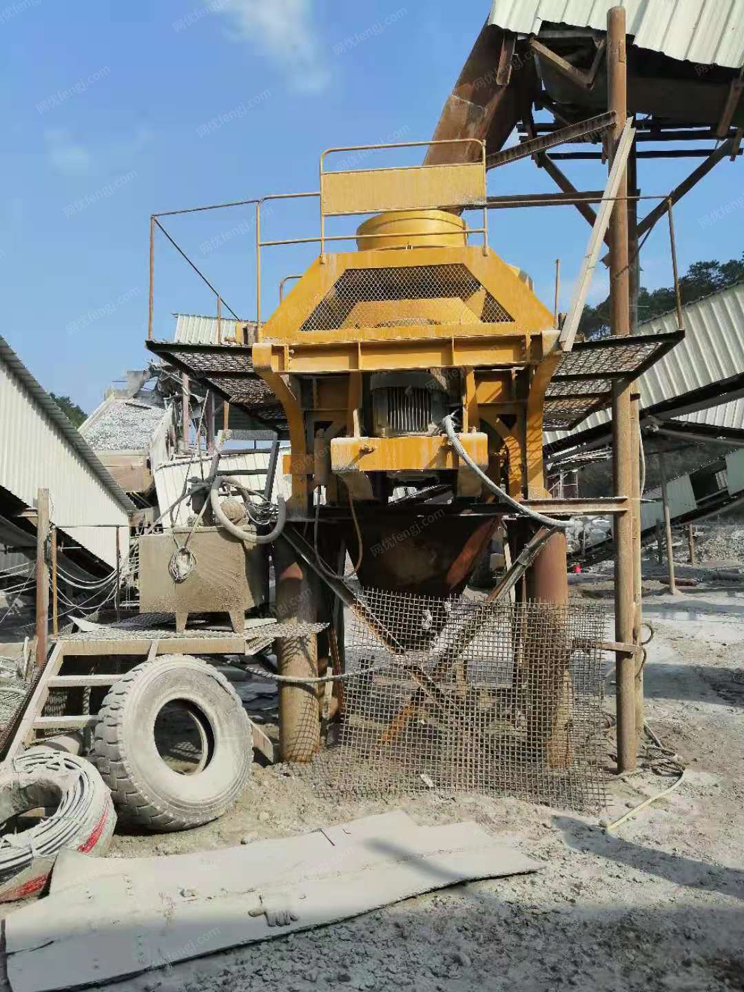 （3-4天后再联系）石料加工厂就近出售制砂机1台，设备在广西贵港