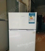 广东河源樱花小双门家用电冰箱出售 102升 八九成新 可送货上门