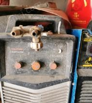 青海西宁出售闲置3台三相电焊机，2台等离子切割机，1个三相空压机 