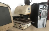 江西萍乡企业改行打包处理闲置永泰600注塑机2台,、塑料焊接机、雕刻机、破碎机、烤箱、手扳冲床、钳桌各一台等