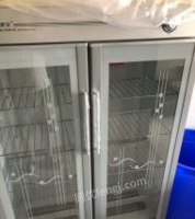 宁夏银川在位打包出售闲置ucc13公斤25公斤水洗机,25公斤烘干机,烫台,消毒柜各一台