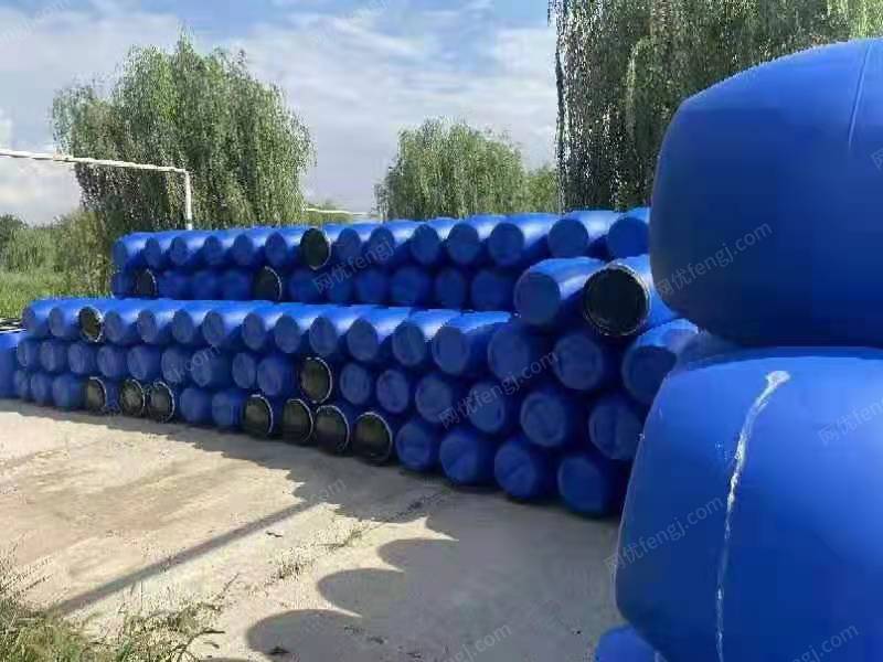 供应蓝桶300多个有   长期有货,干净的,要的联系 货在北京.