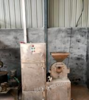 天津武清区作负离子的设备出售 有粉碎机，干燥箱，细粉机，搅拌罐，反应釜，不锈钢的，板框机