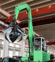 海南白沙因企业转型处理抓钢机，25吨1台和43吨1台。全新设备