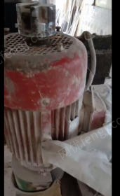 山西忻州低价打包出售闲置石材加工机床大型切割机、磨机各一台