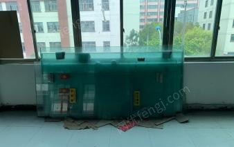 浙江金华写字楼办公区钢化玻璃1.2x2.4米7-8块打包出售
