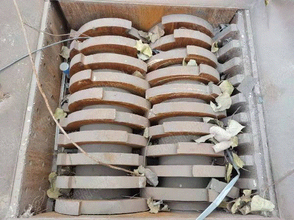 安徽准北二手1000型钢筋撕碎机配55kw电机7万出售