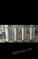 宁夏银川因本人投资其他生意　出售原浆啤酒制作设备一拖四的，一个糖化罐，四个发酵冷藏罐，发酵罐是金色的