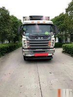 河南商丘转让8.6国四冷藏肉勾车