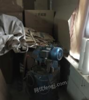 北京房山区出售圆锯机1个，手动液压车1个，仪表车床2个