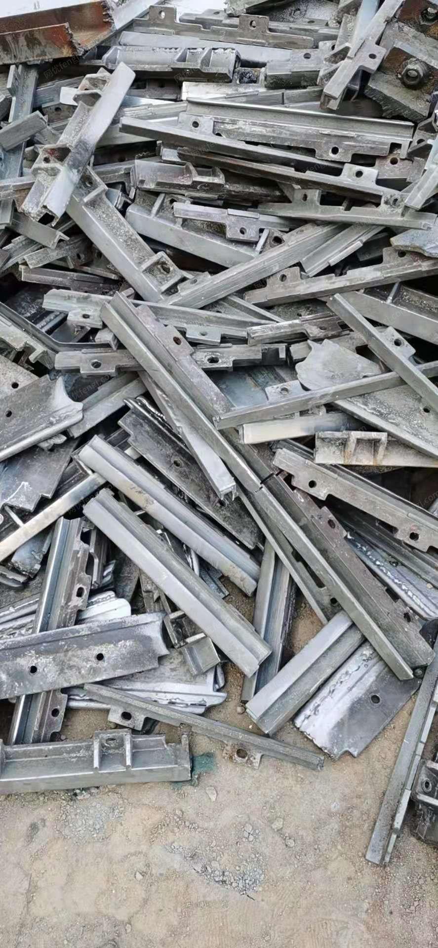 河南郑州处理一批一百五十吨的不锈钢