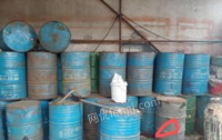 吉林延边朝鲜族自治州低价处理200升大铁桶、塑料桶（200升的和50升的）