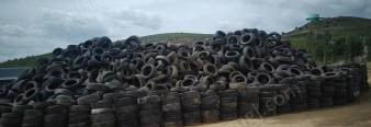 内蒙古赤峰大量废旧轮胎出售 约有一万五千条. 目前只有这一批,看货议价,打包卖.
