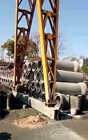 水泥制品厂处理2米悬辊制管机1台，3/10吨行车各1台(详见图）