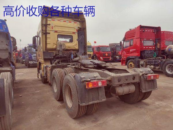 市场库存转让18年二手陕汽德龙X3000牵引车500马力 国五轻体包过户
