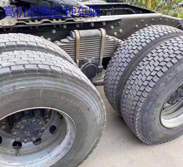 现货库存转让二手重体解放J6P双驱460马力牵引车 免费转户