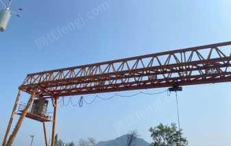 浙江台州工程完工急转让2台60吨龙门吊  还没拆  跨度25米,去年才买的,看货议价.资料齐全.