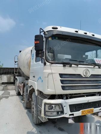 二手搅拌车出售