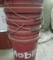 广东深圳耐摔桶 出售