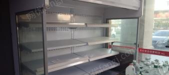 福建泉州出售闲置保鲜冰箱2个10成新,空调格力3匹1台，未用过 