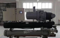 陕西西安本公司有水冷式螺杆冷水机组（螺杆机）和常压锅炉出售