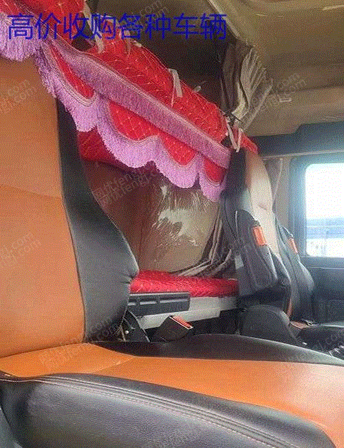 市场现货19年汕德卡双驱480马力二手牵引车 分期付款 包过户