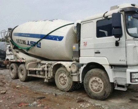 二手搅拌车出售