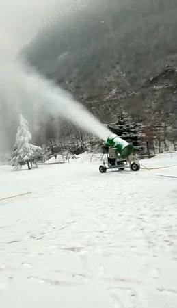 戏雪场所里国产造雪机适宜的温湿度