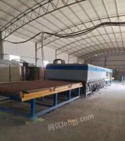 新疆阿克苏打包出售闲置2015年兰迪2.44米*5.2米钢化玻璃生产线一条和中空线一条，配套设施齐全 