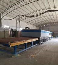 新疆阿克苏打包出售闲置2015年兰迪2.44米*5.2米钢化玻璃生产线一条和中空线一条，配套设施齐全 