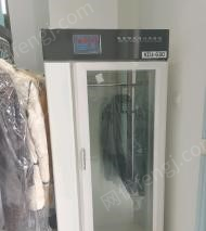 新疆阿克苏营业中干洗店全套设备九成新 低价转卖