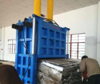 广东废纸板液压打包机 100吨塑料瓶压缩打捆机出售