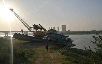 江西南昌二手闲置200吨浮吊船一艏出售，已使用4-5年，整体完好无损 