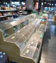 吉林长春超市设备出售二手12组冰柜货架 .若干个
