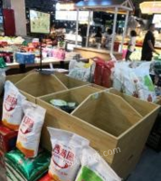 吉林长春超市设备出售二手12组冰柜货架 .若干个