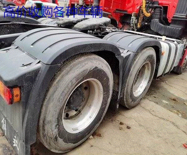 现货库存二手牵引车 19年解放J7双驱550马力 手续齐全 分期付款