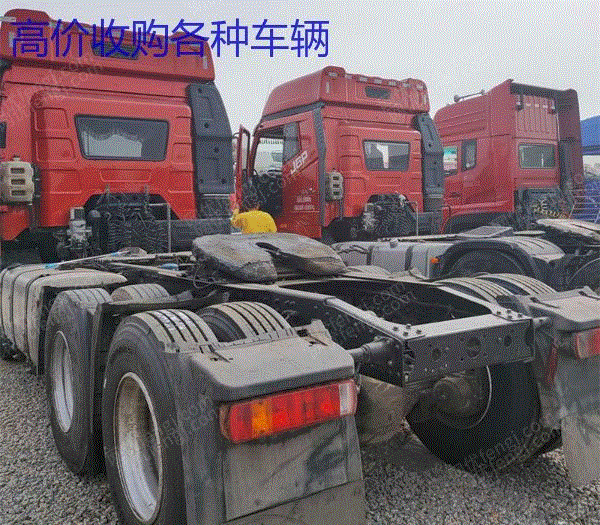 现货库存二手牵引车 19年解放J7双驱550马力 手续齐全 分期付款