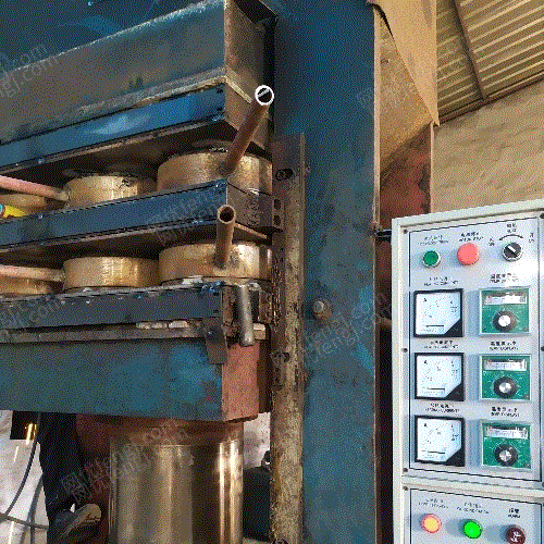 二手硫化机出售