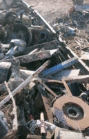 回收大量废铁