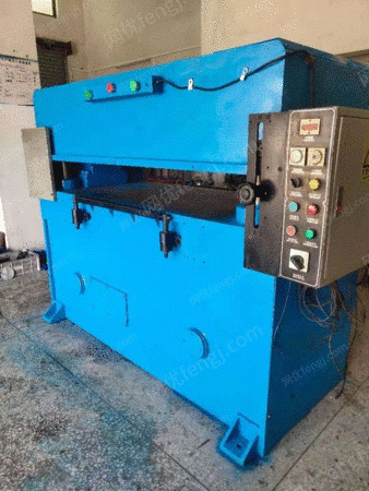 二手裁断机出售