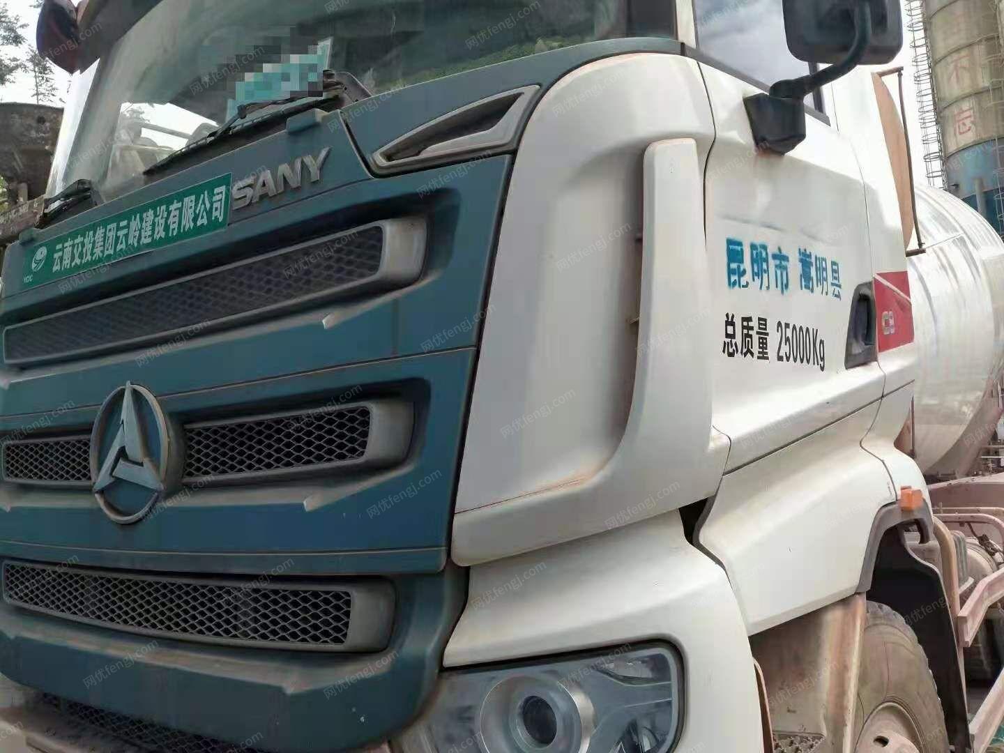 综合回收商打包处理2015年14方量的水泥罐车6台，具体看图，货在云南