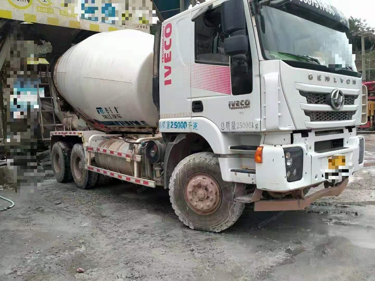 综合回收商打包处理2015年14方量的水泥罐车6台，具体看图，货在云南
