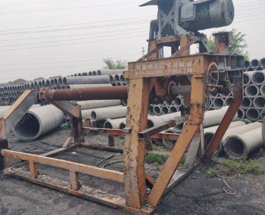 水泥管厂出售1.2米悬辊制管机1台
