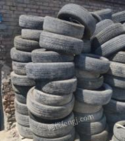 新疆乌鲁木齐二手轮胎200-300条出售
