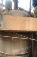 云南昆明因厂房搬迁出售1个5吨PP反应釜  5-6个10吨塑料罐  看货议价,可分开出.