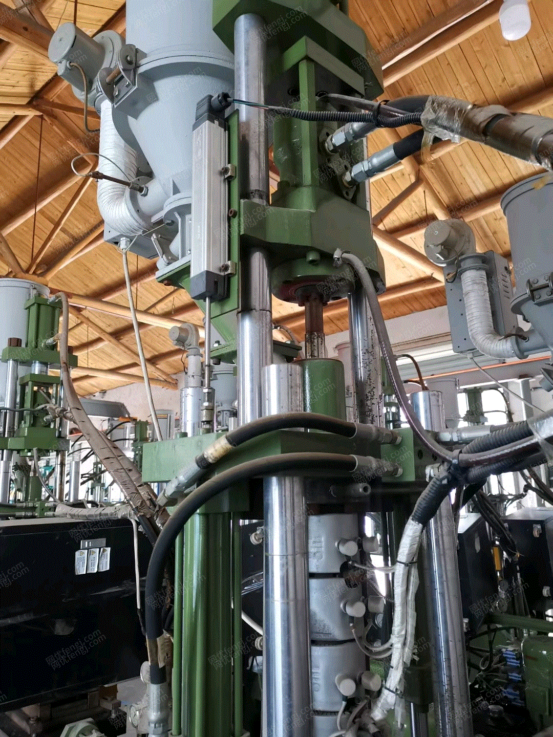 二手立式注塑机转让